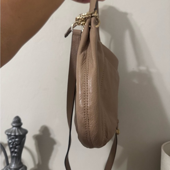 Michael Kors Brown Leather Shoulder Bag with Gold Accents - Picture 2 of 4